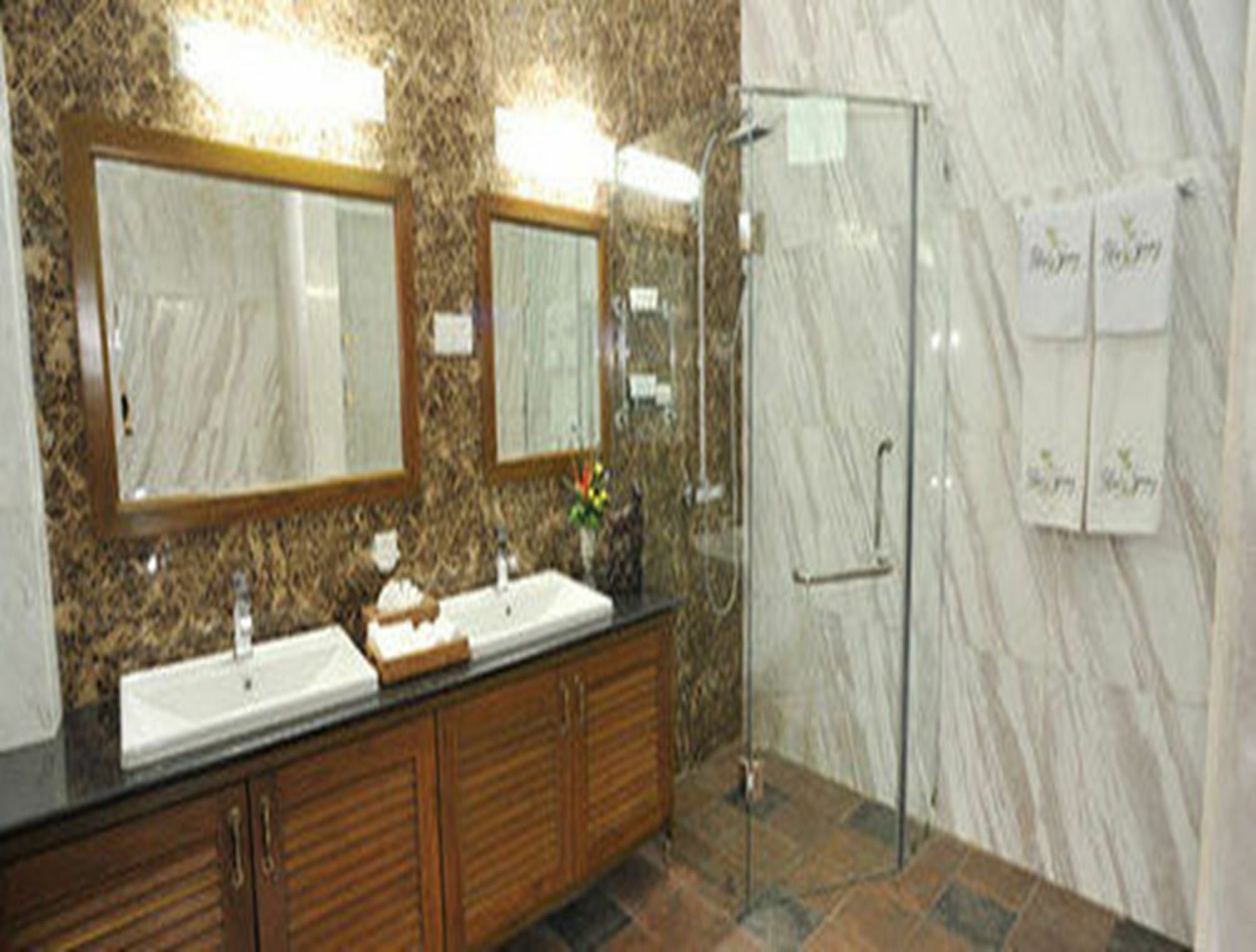 Palm Spring Resort Rangoon Eksteriør billede